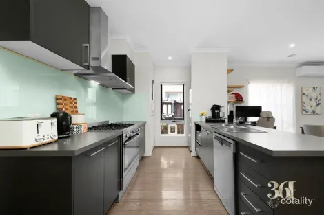 Property photo of 57 Exploration Avenue Werribee VIC 3030