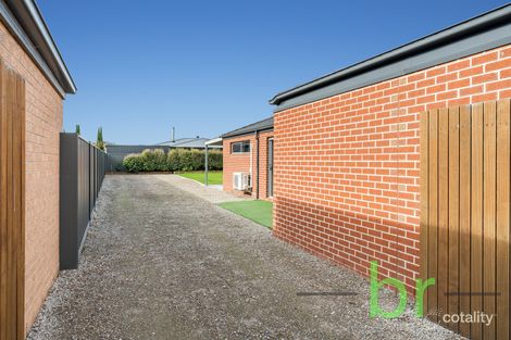 Property photo of 53 Brolga Way Lara VIC 3212