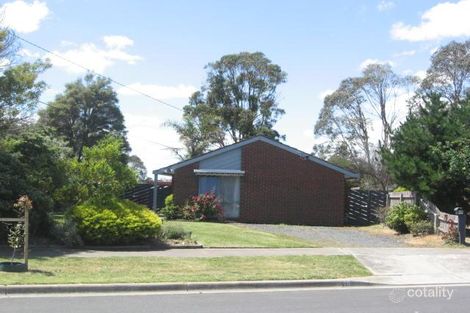 Property photo of 16 Laurel Crescent Carrum Downs VIC 3201