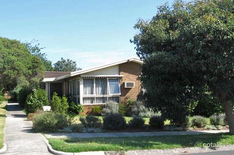 Property photo of 11 Bowles Avenue Caulfield North VIC 3161