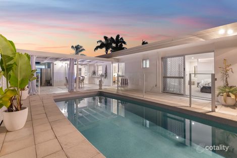 55 Surfers Ave, Mermaid Waters, QLD 4218