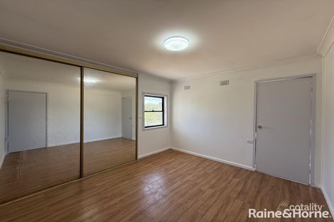 Property photo of 24 Bougainville Road Lethbridge Park NSW 2770