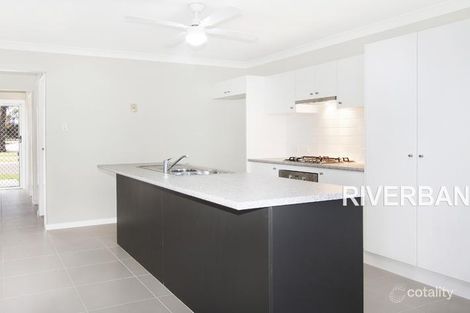 Property photo of 47 Bluebell Crescent Ropes Crossing NSW 2760