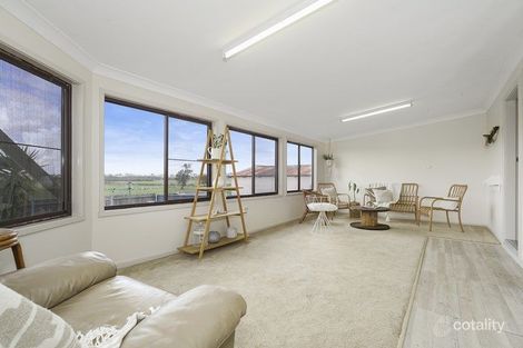Property photo of 27 Redbill Drive Woodberry NSW 2322