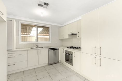 Property photo of 67 Lorenzo Crescent Rosemeadow NSW 2560