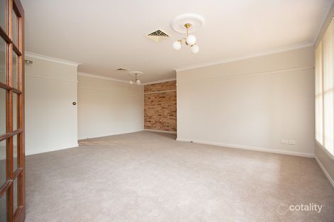 Property photo of 37 Overlanders Way Hillvue NSW 2340