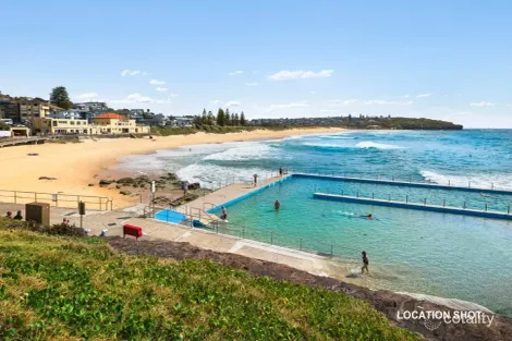 Property photo of 2/62 Carrington Parade Curl Curl NSW 2096