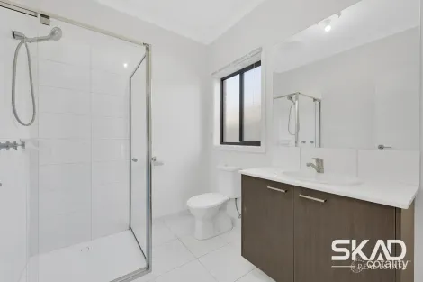 Property photo of 6 Glacier Street Craigieburn VIC 3064
