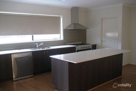 Property photo of 83 City Vista Court Fraser Rise VIC 3336