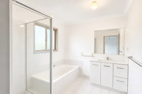 Property photo of 115/170 Central Street Labrador QLD 4215