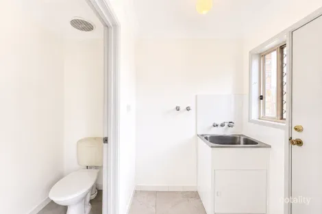 Property photo of 115/170 Central Street Labrador QLD 4215