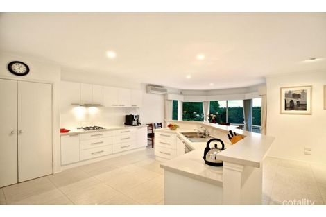 Property photo of 6 Nightingale Close Donvale VIC 3111