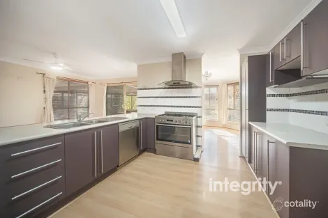 Property photo of 4 Kembla Close Nowra NSW 2541