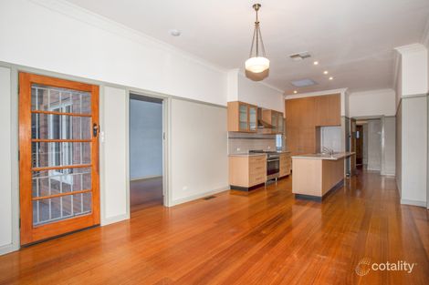 Property photo of 2 Upland Road Strathmore VIC 3041