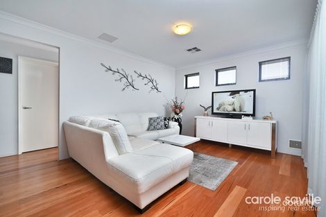 Property photo of 4/15 Crosthwait Circle Tapping WA 6065