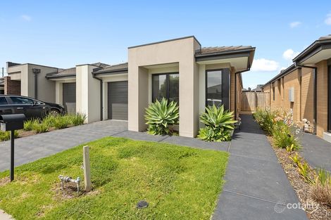 Property photo of 56 Wurrook Circuit North Geelong VIC 3215