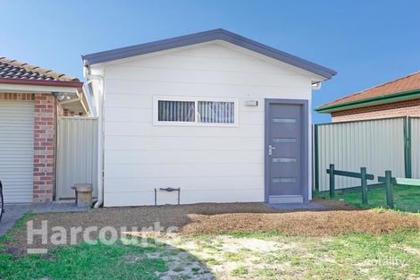 3a Bird Pl, St Helens Park, NSW 2560