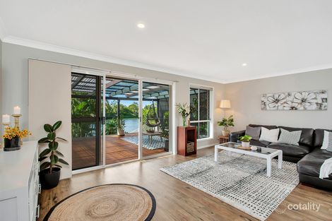 Property photo of 22 Emerton Crescent Robina QLD 4226