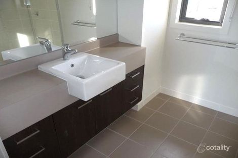 Property photo of 3 Inverloch Street Epping VIC 3076