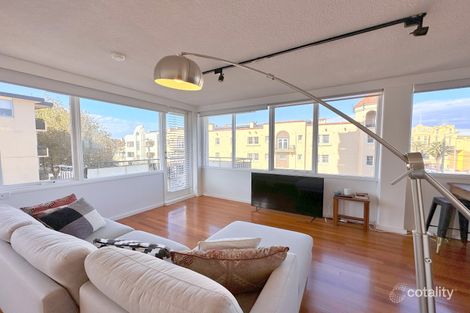 Property photo of 2C/21 Esplanade St Kilda VIC 3182
