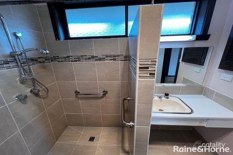 8 James Ave, Seaholme, VIC 3018