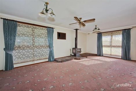 Property photo of 28 Kurung Drive Kings Park VIC 3021