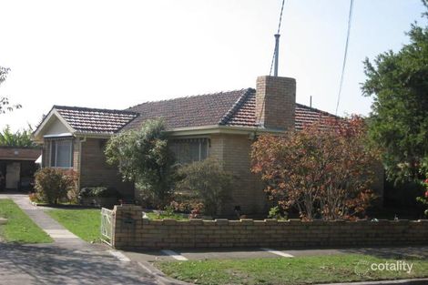 13 Catherine Rd, Bentleigh East, VIC 3165
