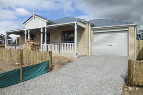 Property photo of 6 Honeypot Avenue Springfield Lakes QLD 4300