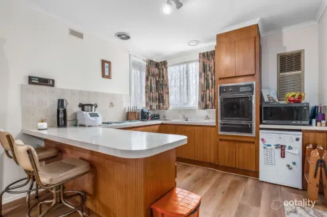 Property photo of 8 Ulmara Place Keilor Downs VIC 3038