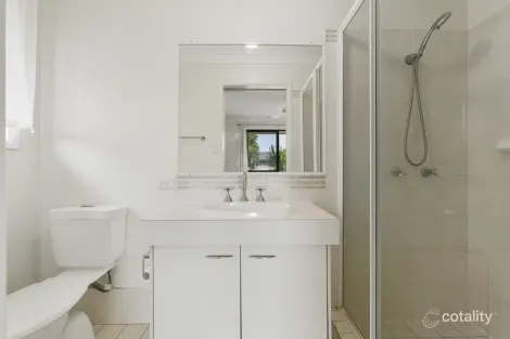 Property photo of 10 Jeanne Drive Victoria Point QLD 4165