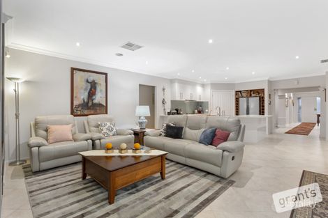 Property photo of 4 Sunridge Place Berwick VIC 3806