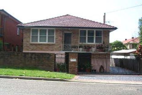 11 Pine Ave, Brookvale, NSW 2100