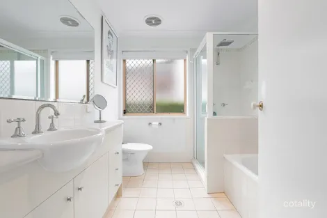 Property photo of 51/22 Dasyure Place Wynnum West QLD 4178