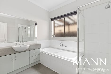 Property photo of 12 Taggerty Grove Epping VIC 3076