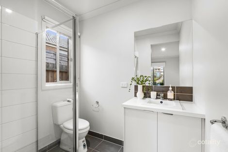 Property photo of 32 McCubbin Drive Mount Duneed VIC 3217