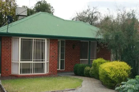 14 Oxley St, Sunbury, VIC 3429