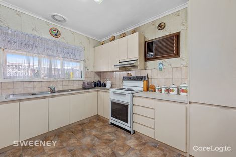 Property photo of 128 McIntyre Road Sunshine North VIC 3020