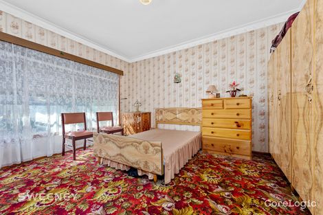 Property photo of 128 McIntyre Road Sunshine North VIC 3020