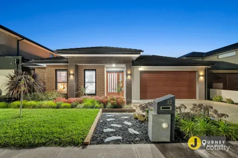 Property photo of 32 Verdant Drive Clyde North VIC 3978