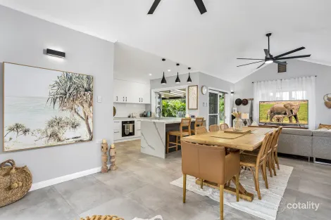 Property photo of 185 Robert Road Bentley Park QLD 4869