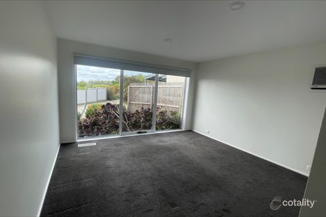Property photo of 2/1 Watersedge Terrace Highton VIC 3216