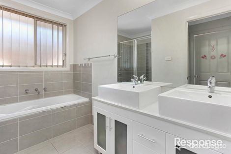Property photo of 17 Portsmouth Circuit Jordan Springs NSW 2747