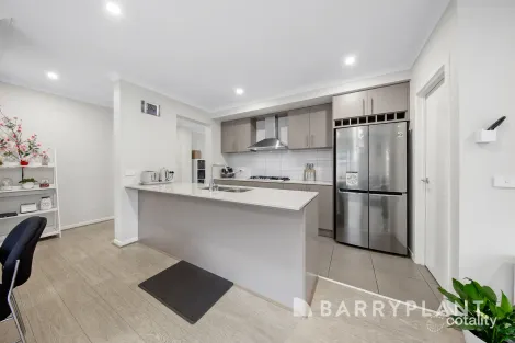 Property photo of 26 Alinta Drive Deanside VIC 3336