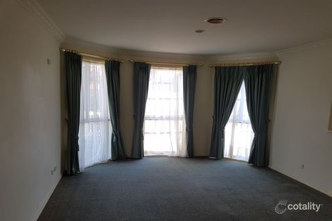 Property photo of 32 Overall Drive Skye VIC 3977