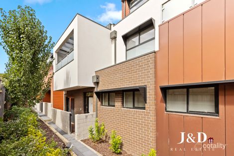 Property photo of 2/13 May Street Doncaster East VIC 3109