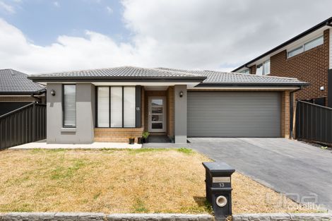 13 Starboard St, Greenvale, VIC 3059