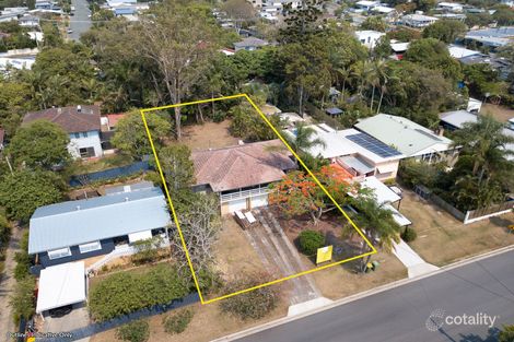Property photo of 32 Harris Street Labrador QLD 4215