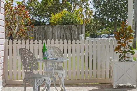 Property photo of 112 Gordon Street Ormiston QLD 4160