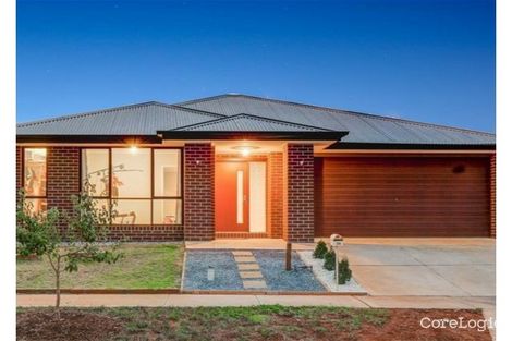 Property photo of 34 Clement Way Melton South VIC 3338