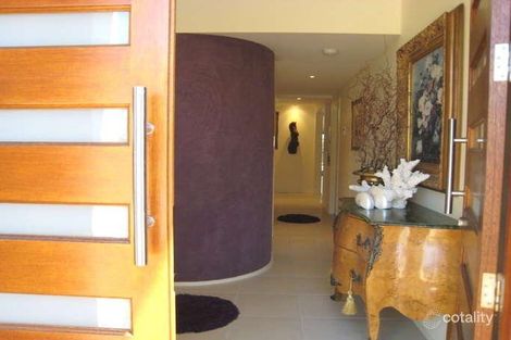 Property photo of 7 Highcrest Circuit Molendinar QLD 4214